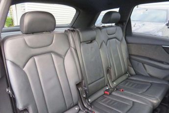 Audi Q7 55 TFSI e Quattro Black Ed 5dr Tiptronic [C+S]