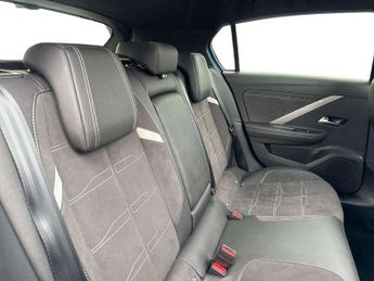 Vauxhall Astra 1.5 Turbo D Ultimate 5dr Auto