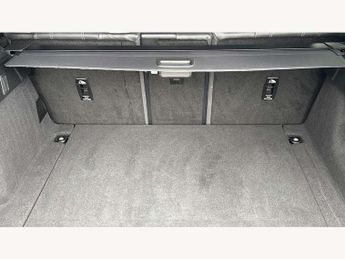 Land Rover Range Rover Velar 2.0 D200 R-Dynamic SE 5dr Auto