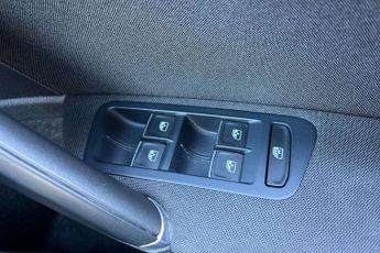 Volkswagen Golf 1.5 TSI EVO 150 R-Line Edition 5dr DSG