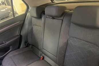 Volkswagen Golf 1.5 eTSI 150 Life 5dr DSG