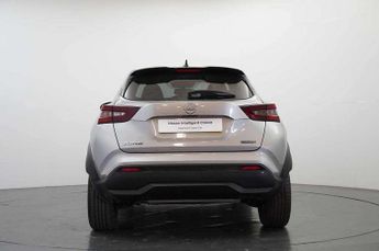 Nissan Juke 1.6 Hybrid N-Connecta 5dr Auto