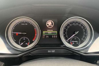 Skoda Superb 2.0 TSI 272 Laurin + Klement 4X4 5dr DSG