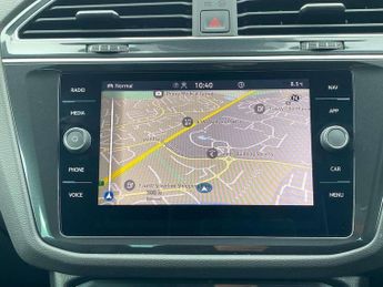 Volkswagen Tiguan 2.0 TDI 4Motion R-Line 5dr DSG