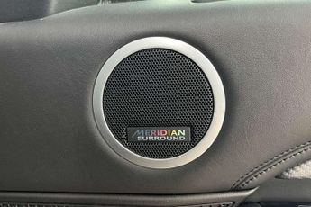 Land Rover Discovery 3.0 TD6 HSE Luxury 5dr Auto