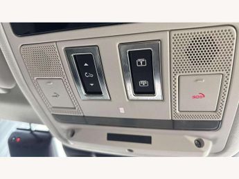 Land Rover Range Rover Evoque 1.5 P300e Dynamic HSE 5dr Auto