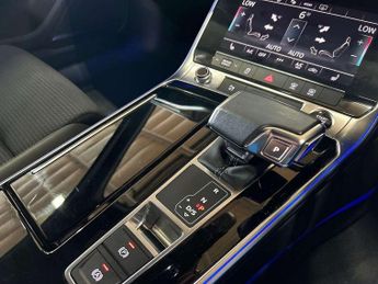 Audi A6 Avant 40 TDI Quattro Black Edition 5dr S Tronic [Tech]