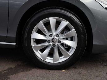 Skoda Superb Estate 1.5 TSI e-TEC SE Technology 5dr DSG