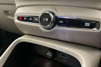 Volvo XC40 2.0 D3 Inscription 5dr AWD Geartronic