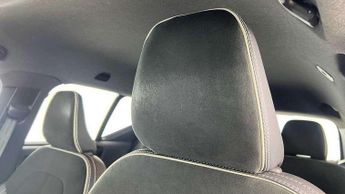 Volvo XC40 1.5 T3 [163] R DESIGN 5dr Geartronic