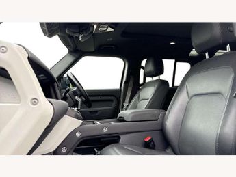 Land Rover Defender 3.0 D250 X-Dynamic S 110 5dr Auto