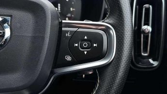 Volvo XC40 2.0 D3 R DESIGN 5dr Geartronic