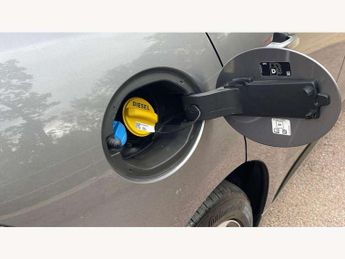 Jaguar F-Pace 2.0 D200 R-Dynamic HSE Black 5dr Auto AWD