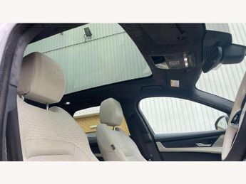 Jaguar F-Pace 2.0 D200 R-Dynamic HSE Black 5dr Auto AWD