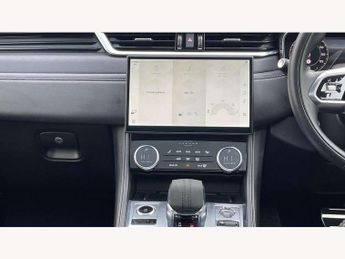 Jaguar F-Pace 2.0 D200 R-Dynamic HSE Black 5dr Auto AWD