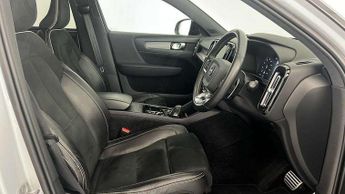 Volvo XC40 2.0 T4 R DESIGN 5dr AWD Geartronic