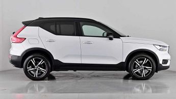 Volvo XC40 2.0 T4 R DESIGN 5dr AWD Geartronic