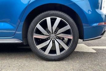 Volkswagen Touran 1.5 TSI EVO R-Line 5dr DSG