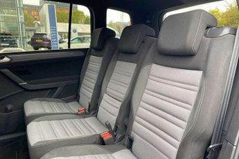 Volkswagen Touran 1.5 TSI EVO R-Line 5dr DSG