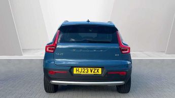 Volvo XC40 2.0 B3P Core 5dr Auto