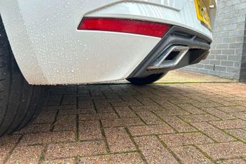 SEAT Ibiza 1.0 TSI 110 FR 5dr DSG