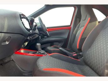 Toyota Aygo X 1.0 VVT-i Edge 5dr Auto