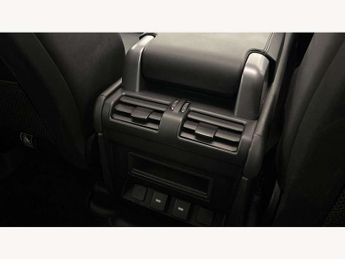 Land Rover Defender 2.0 P400e X-Dynamic HSE 110 5dr Auto