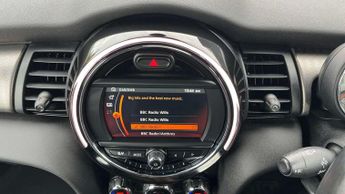 MINI Hatchback 1.5 Cooper Exclusive II 3dr Auto