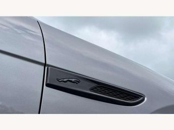 Jaguar F-Pace 2.0 D200 R-Dynamic Black 5dr Auto AWD
