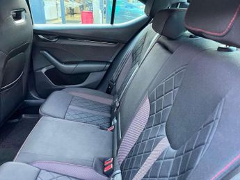 Skoda Octavia vRS 2.0 TDI 200 vRS 5dr DSG