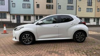 Toyota Yaris 1.5 Hybrid Design 5dr CVT
