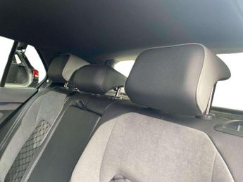 Volkswagen Golf 1.5 eTSI 150 R-Line 5dr DSG