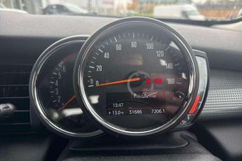 MINI Hatchback 1.5 Cooper Classic II 3dr Auto