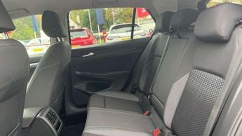 Volkswagen Golf 1.0 eTSI Active 5dr DSG
