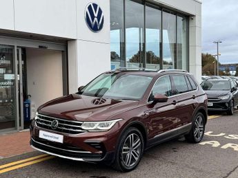 Volkswagen Tiguan 2.0 TSI 4Motion Elegance 5dr DSG