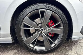 Volkswagen Golf 2.0 TDI 200 GTD 5dr DSG