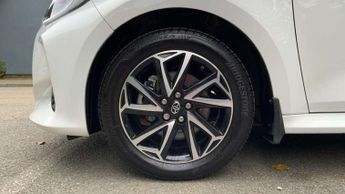 Toyota Yaris 1.5 Hybrid Design 5dr CVT