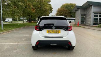 Toyota Yaris 1.5 Hybrid Design 5dr CVT