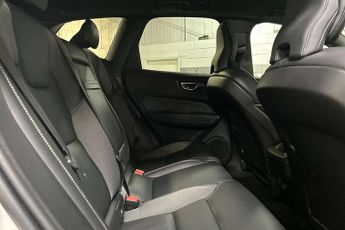 Volvo XC60 2.0 B5P [250] R DESIGN 5dr AWD Geartronic