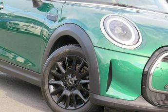 MINI Hatchback 1.5 Cooper Classic 3dr Auto