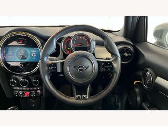 MINI Hatchback 5dr 1.5 Cooper Exclusive 5dr Auto