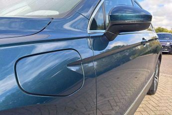 Volkswagen Tiguan 1.4 TSI eHybrid Elegance 5dr DSG