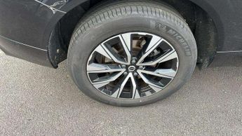 Volvo XC60 2.0 B5P Plus Dark 5dr AWD Geartronic