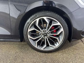 Ford Focus Estate 1.0 EcoBoost Hybrid mHEV 155 ST-Line X 5dr Auto