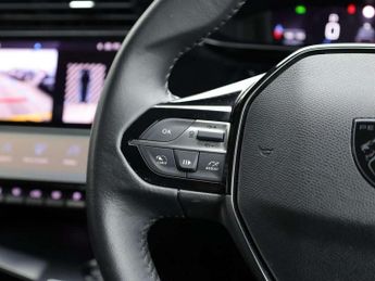 Peugeot 308 1.2 PureTech Allure Premium 5dr EAT8