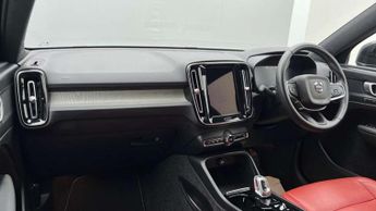 Volvo XC40 2.0 B4P Inscription 5dr AWD Auto
