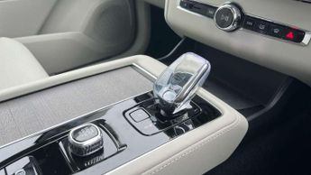 Volvo XC90 2.0 B5P Ultra Dark 5dr AWD Geartronic