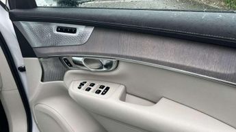 Volvo XC90 2.0 B5P Ultra Dark 5dr AWD Geartronic