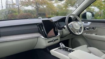 Volvo XC90 2.0 B5P Ultra Dark 5dr AWD Geartronic