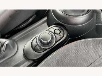 MINI Hatchback 1.5 Cooper Classic 3dr Auto